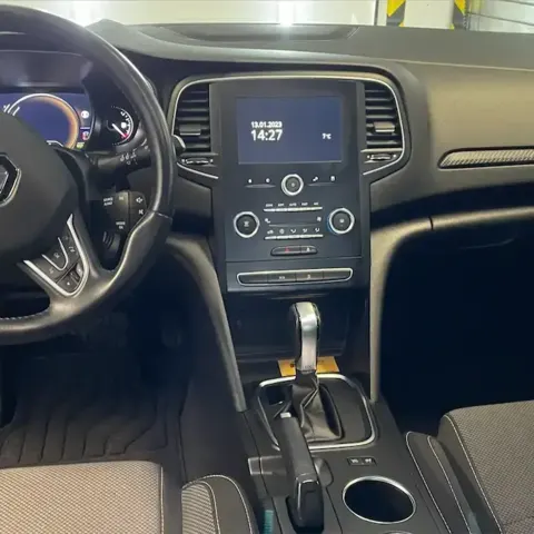 Čistenie interiéru Renault Megane