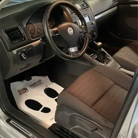 Čistenie interiéru VW v Petržalke